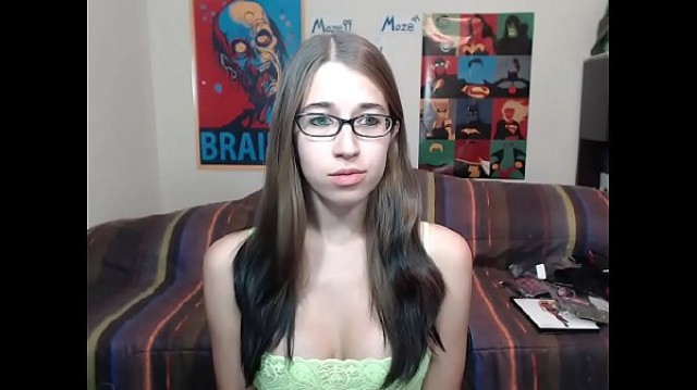 Antionette Webcam Girl Webcamshow Boobs Flashing Hot Sex Amateur Games