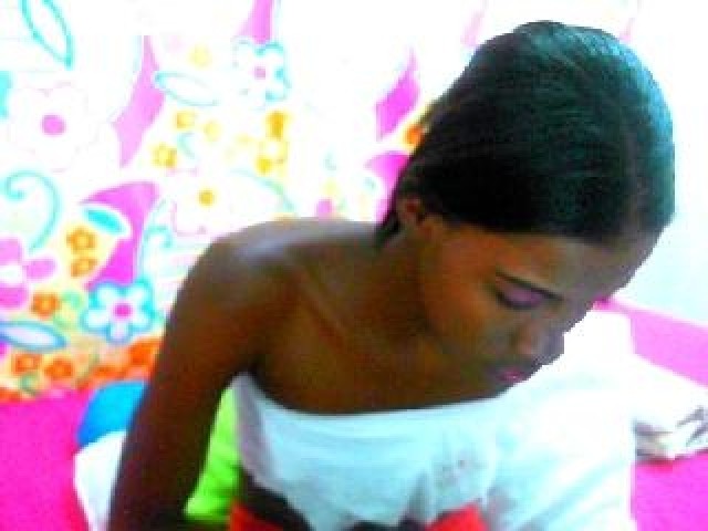 NAHIRA Female Webcam Webcam Model Latina Hispanic Brown Eyes