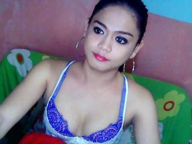 N01bubbLess Webcam Asian Nice Trimmed Pussy Webcam Model Brown Eyes