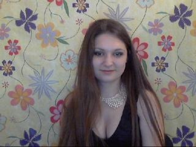 Kleopatra777 Webcam Female Teen Straight Brown Eyes Caucasian