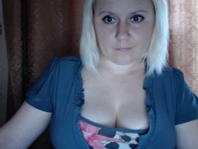 Natusik_ Blonde Webcam Model Medium Tits Babe Caucasian Webcam Tits