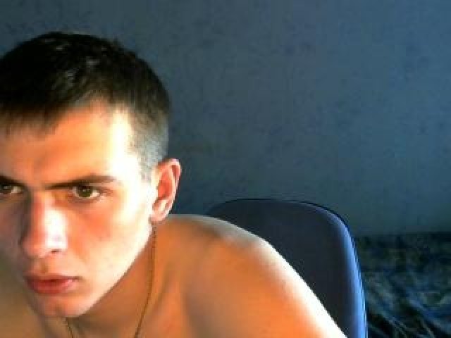 Torvald129 Male Caucasian Cock Brunette Webcam Model Brown Eyes