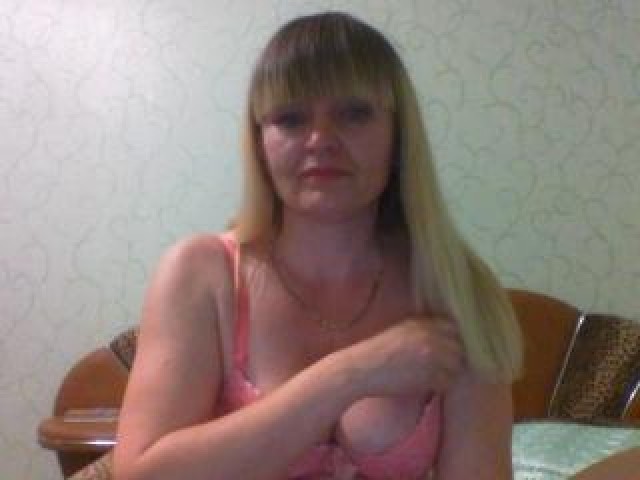 Rokssana Caucasian Mature Webcam Model Blonde Female Medium Tits