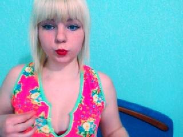 Luziana Webcam Model Blonde Straight Webcam Pussy Babe Blue Eyes