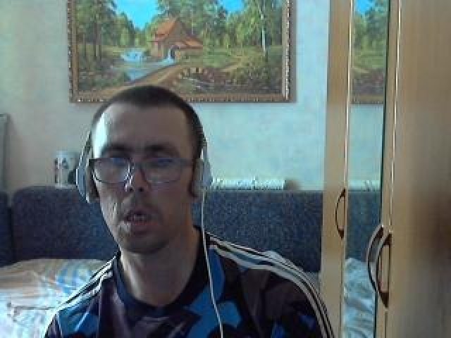 Aleks7878 Webcam Model Cock Gay Brunette Blue Eyes Medium Cock Pussy