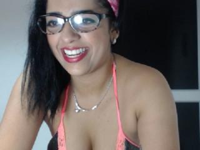Nickysummer Live Female Tits Shaved Pussy Webcam Latino Babe Hispanic