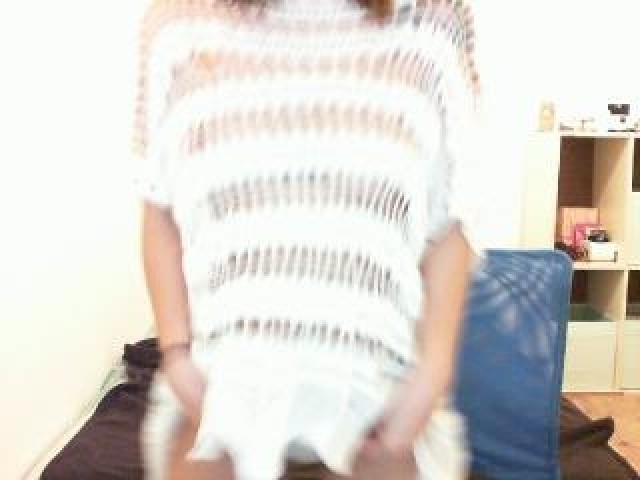MissMirana Pussy Teen Female Webcam Caucasian Brown Eyes Tits