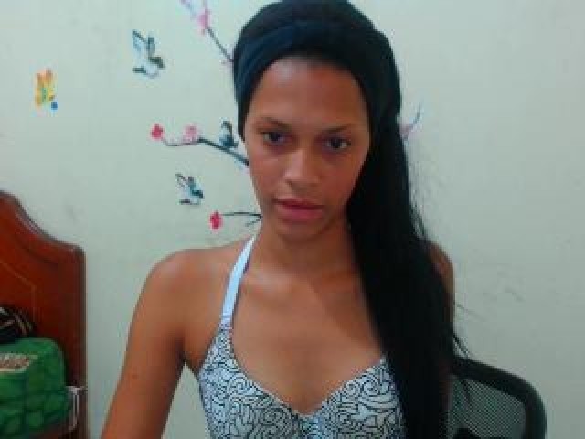 Hotflaca Webcam Model Female Green Eyes Brunette Webcam Latino