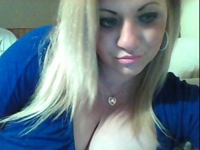 SweettAnna Female Webcam Large Tits Blue Eyes Blonde Webcam Model