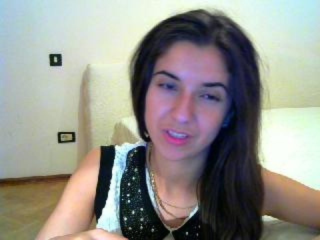 SaraGrey Webcam Model Teen Tits Brunette Medium Tits Female Webcam