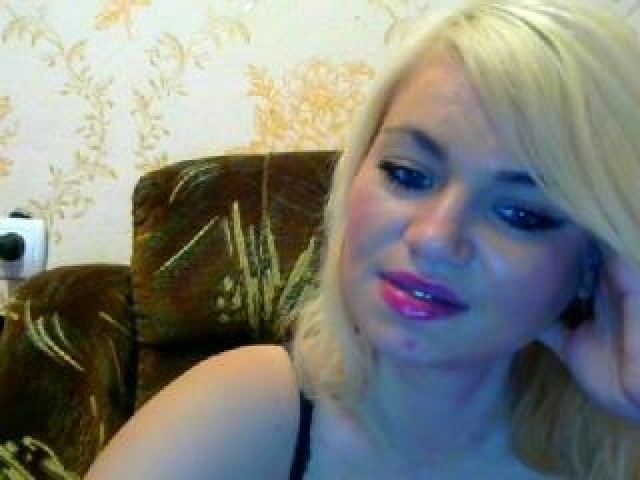 Icebabyxll Straight Shaved Pussy Blue Eyes Webcam Pussy Couple Blonde