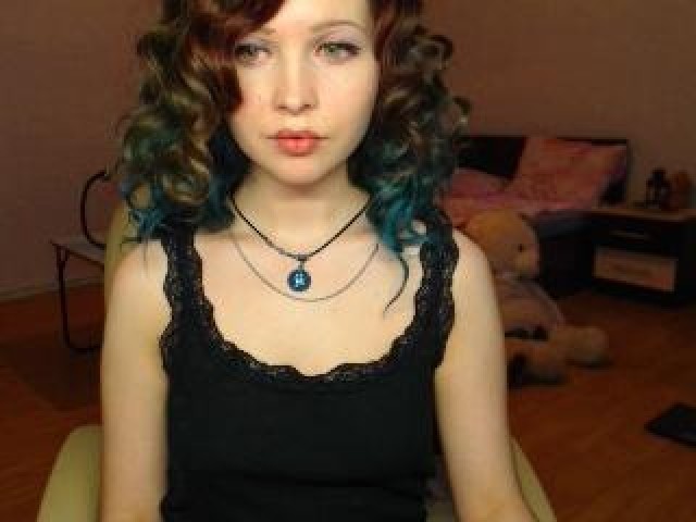 _peach_ Caucasian Green Eyes Straight Female Tits Teen Webcam Model