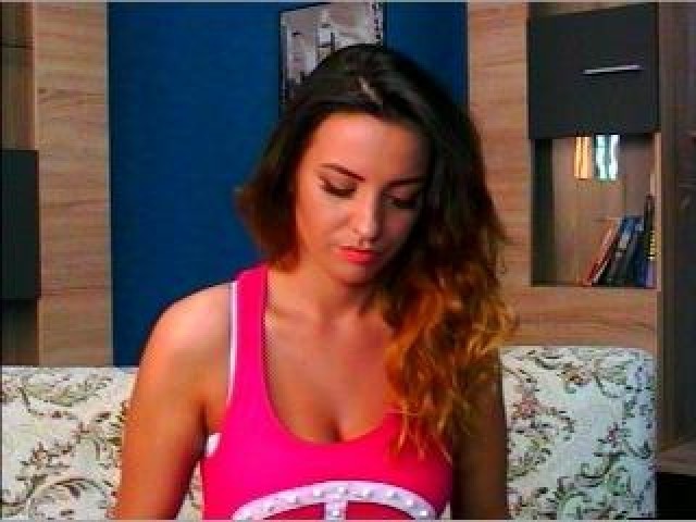JolieAn Webcam Large Tits Green Eyes Shaved Pussy Babe Pussy