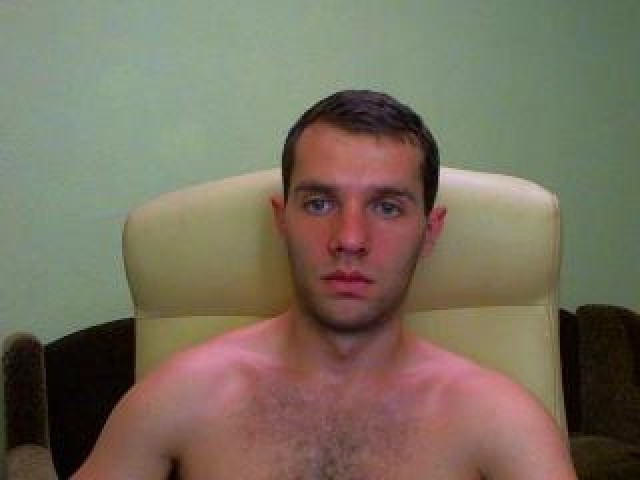 Streetkid Live Model Medium Cock Babe Caucasian Blue Eyes Pussy Hairy