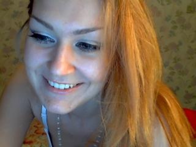 Crystalline Female Straight Green Eyes Redhead Babe Webcam Model