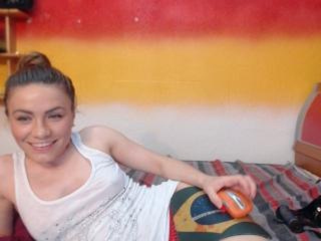 RealXXXShow Blue Eyes Caucasian Straight Tits Webcam Erotic