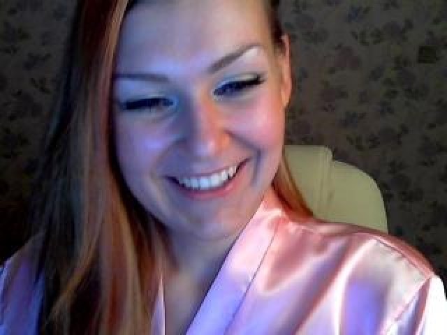 Crystalline Tits Babe Redhead Webcam Medium Tits Green Eyes