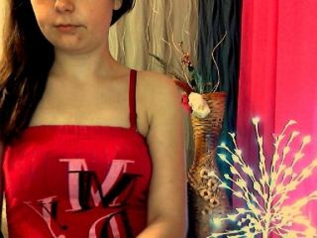 Yoursweetyxx Webcam Model Female Sex Caucasian Green Eyes Tits Straight