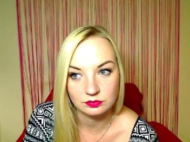 ParisSweetX Webcam Model Trimmed Pussy Female Blue Eyes Pussy Caucasian