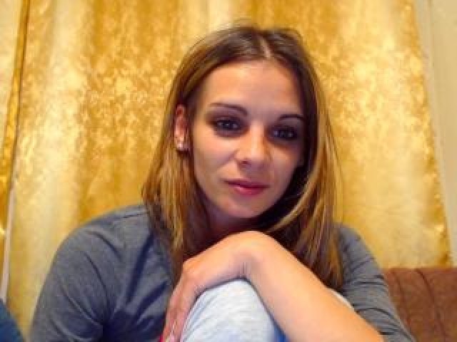 Cobra_xxx Straight Brown Eyes Babe Small Tits Webcam Model Webcam