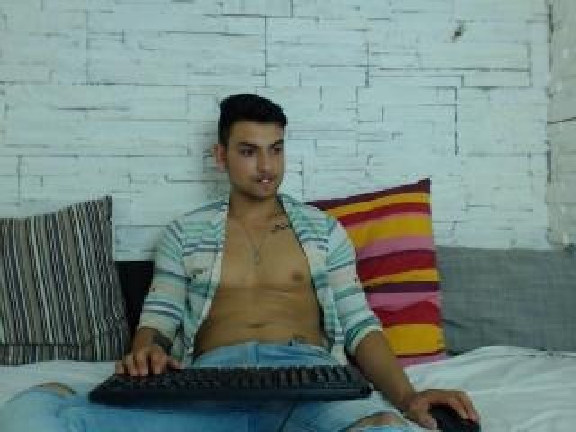 GypsyFlavour Shaved Pussy Webcam Gay Cock Male Green Eyes Caucasian