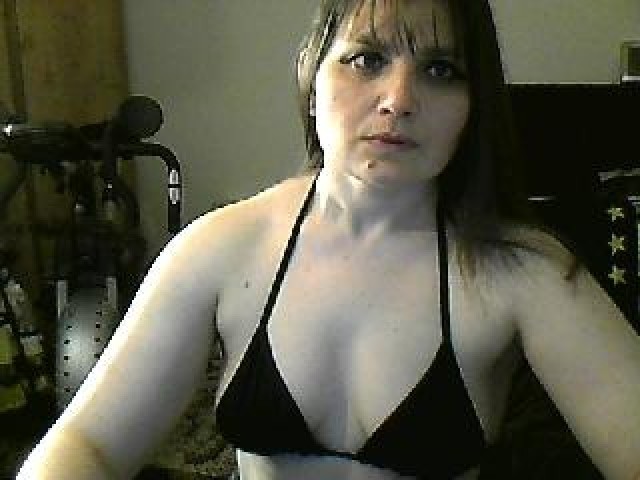LisaKisa Female Brunette Caucasian Pussy Tits Webcam Model