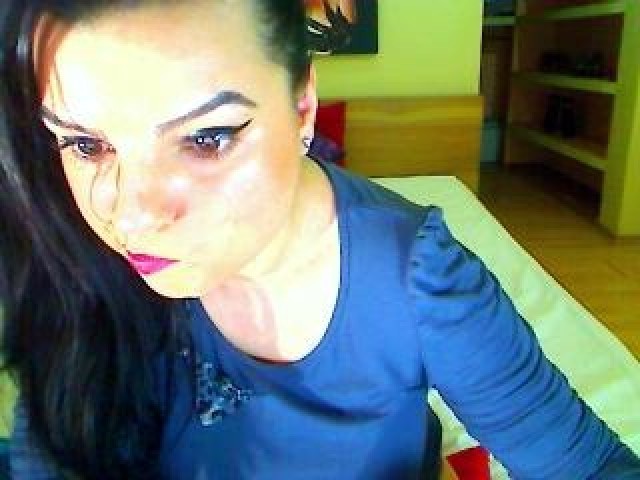 Hugeboobsbaby Caucasian Babe Female Straight Webcam Pussy Brown Eyes