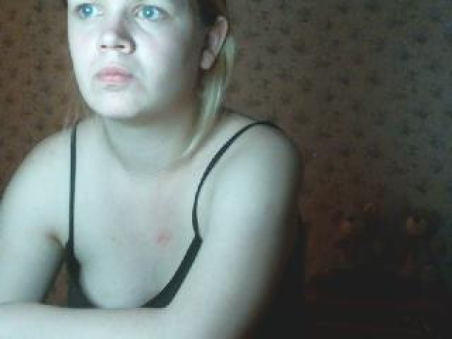 Lanno4ka Webcam Webcam Model Female Tits Shaved Pussy Blue Eyes