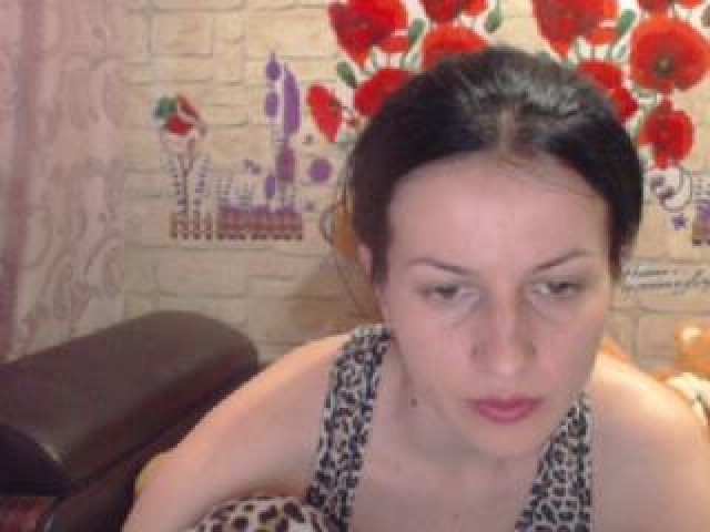 DinaSpice Female Green Eyes Shaved Pussy Brunette Babe Pussy Webcam