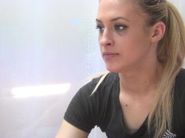 HottPamelly Teen Webcam Model Female Hairy Pussy Green Eyes Pussy Tits