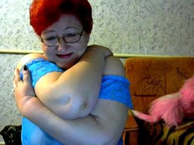Deizeri Hairy Pussy Medium Tits Tits Webcam Model Redhead