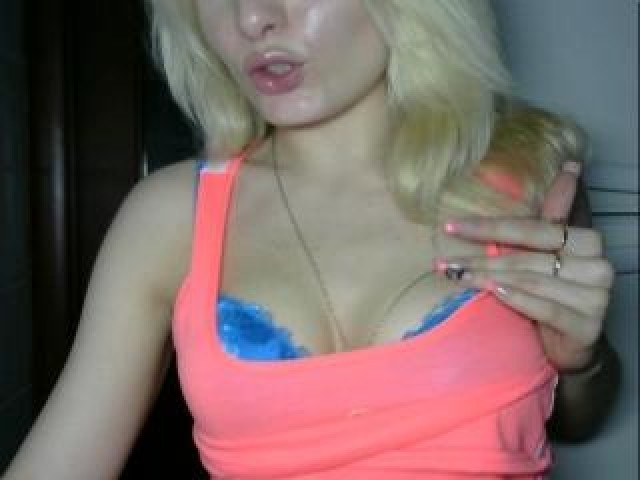 DonaDear Teen Webcam Female Caucasian Pussy Straight Blonde Couple