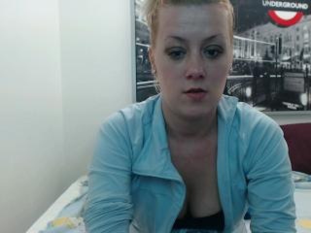 MelanieDots Babe Webcam Shaved Pussy Blonde Female Caucasian Private