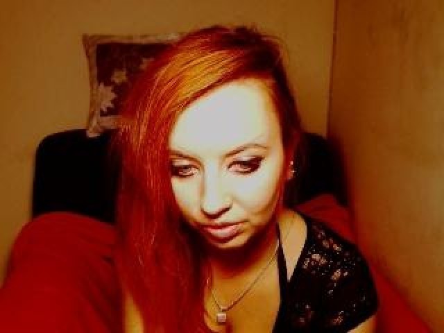 MelodySexy Pussy Green Eyes Webcam Model Babe Medium Tits Redhead