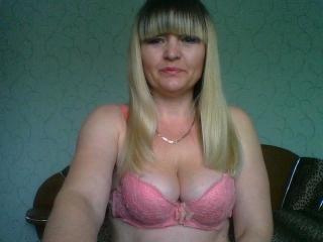 Rokssana Blonde Female Shaved Pussy Webcam Model Webcam Tits
