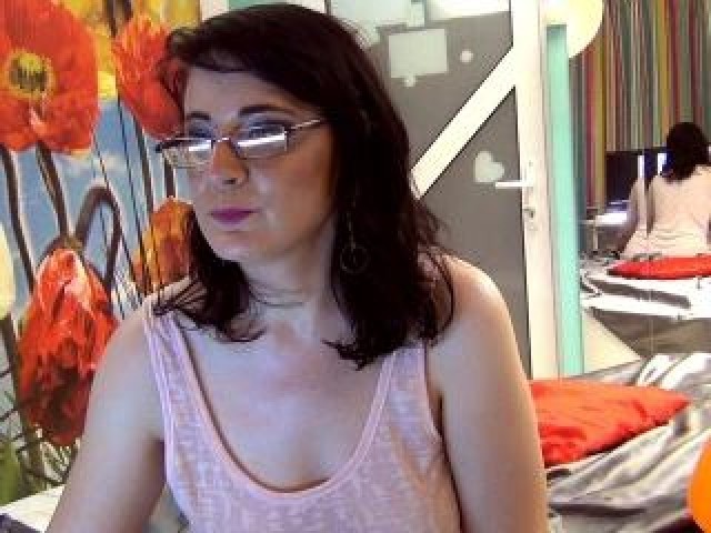 LettyciaMax Webcam Model Female Brunette Tits Shaved Pussy Medium Tits