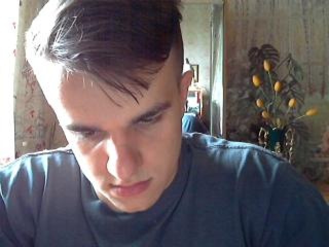 Vova19941 Webcam Caucasian Gay Brown Eyes Pussy Webcam Model Male