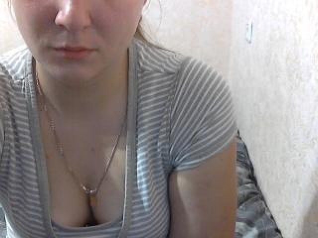 Jara2727 Brown Eyes Middle Eastern Blonde Pussy Webcam Model Male