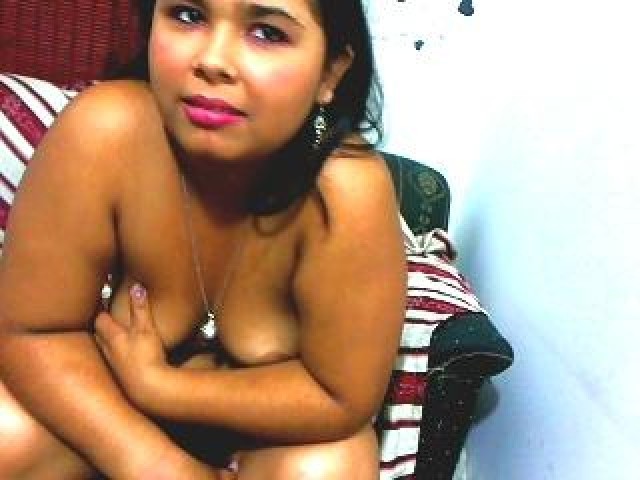 SexSkylark Webcam Model Hispanic Webcam Large Tits Brunette Brown Eyes