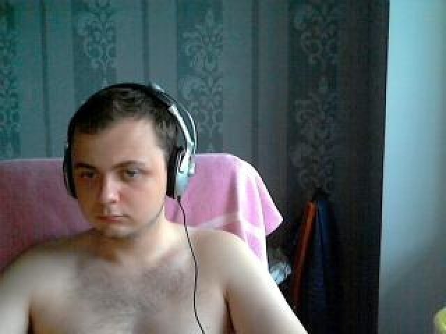 VoidMan Medium Cock Brunette Webcam Model Gay Shaved Pussy