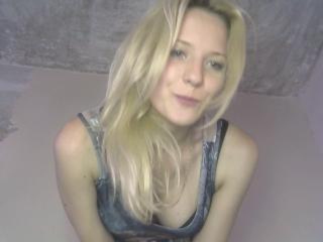 SweetDreams55 Caucasian Blonde Straight Shaved Pussy Green Eyes