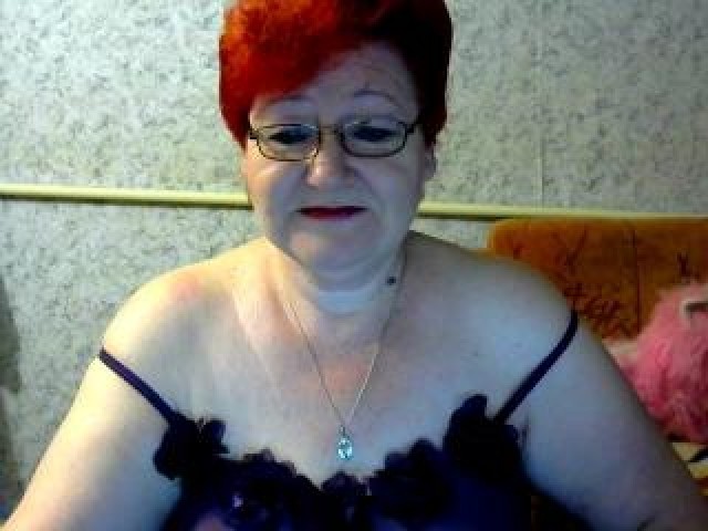 Deizeri Webcam Model Redhead Hairy Pussy Brown Eyes Pussy Tits
