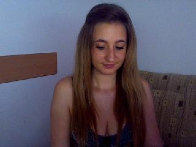 Dannetta Brunette Webcam Blue Eyes Shaved Pussy Tits Teen Female