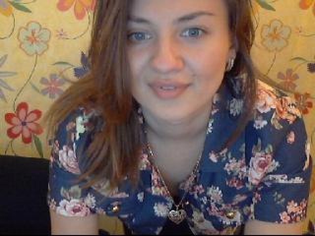 Millana77 Female Shaved Pussy Blue Eyes Tits Teen Webcam Model