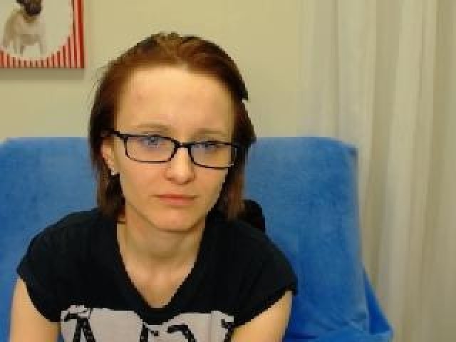 AlisonLIVE Webcam Female Shaved Pussy Webcam Model Pussy Straight