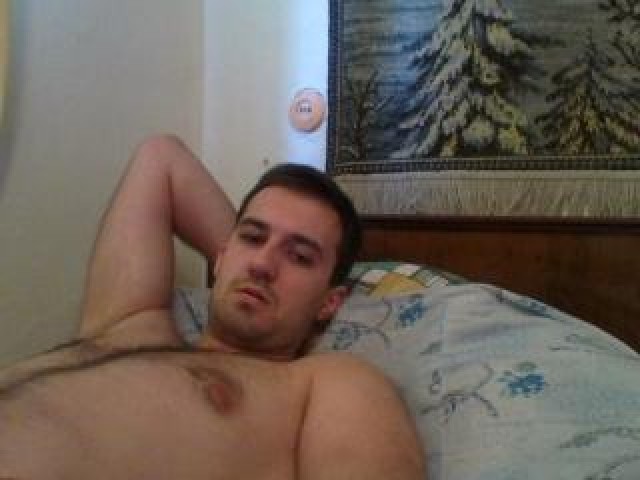 Stalk121 Male Webcam Model Medium Cock Webcam Caucasian Teen