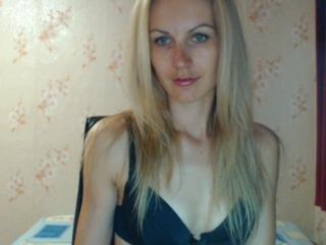 Gellahot Webcam Model Shaved Pussy Tits Pussy Blonde Green Eyes Babe