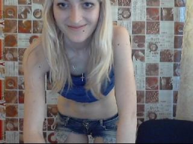 Hottjulia1 Shaved Pussy Blonde Female Webcam Model Tits Caucasian