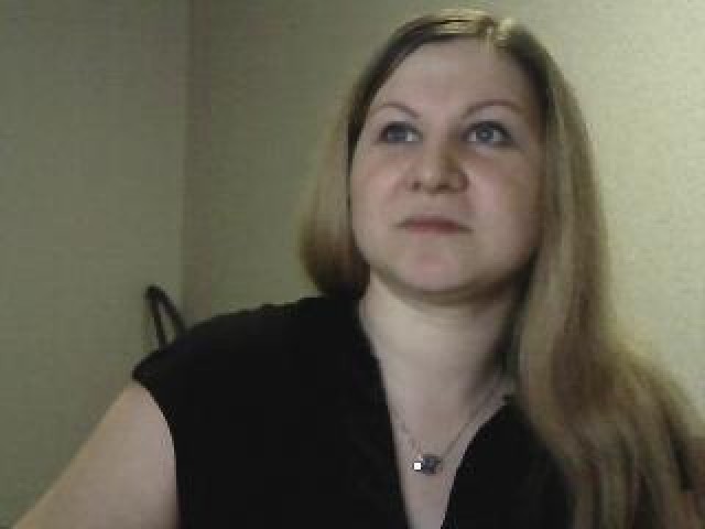 Seksi_Anastey Webcam Model Female Blue Eyes Babe Webcam Middle Eastern