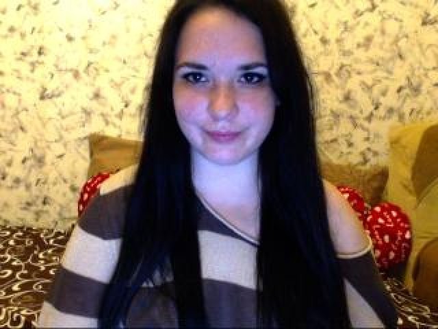 Sexytina18 Medium Tits Teen Tits Brown Eyes Middle Eastern Webcam